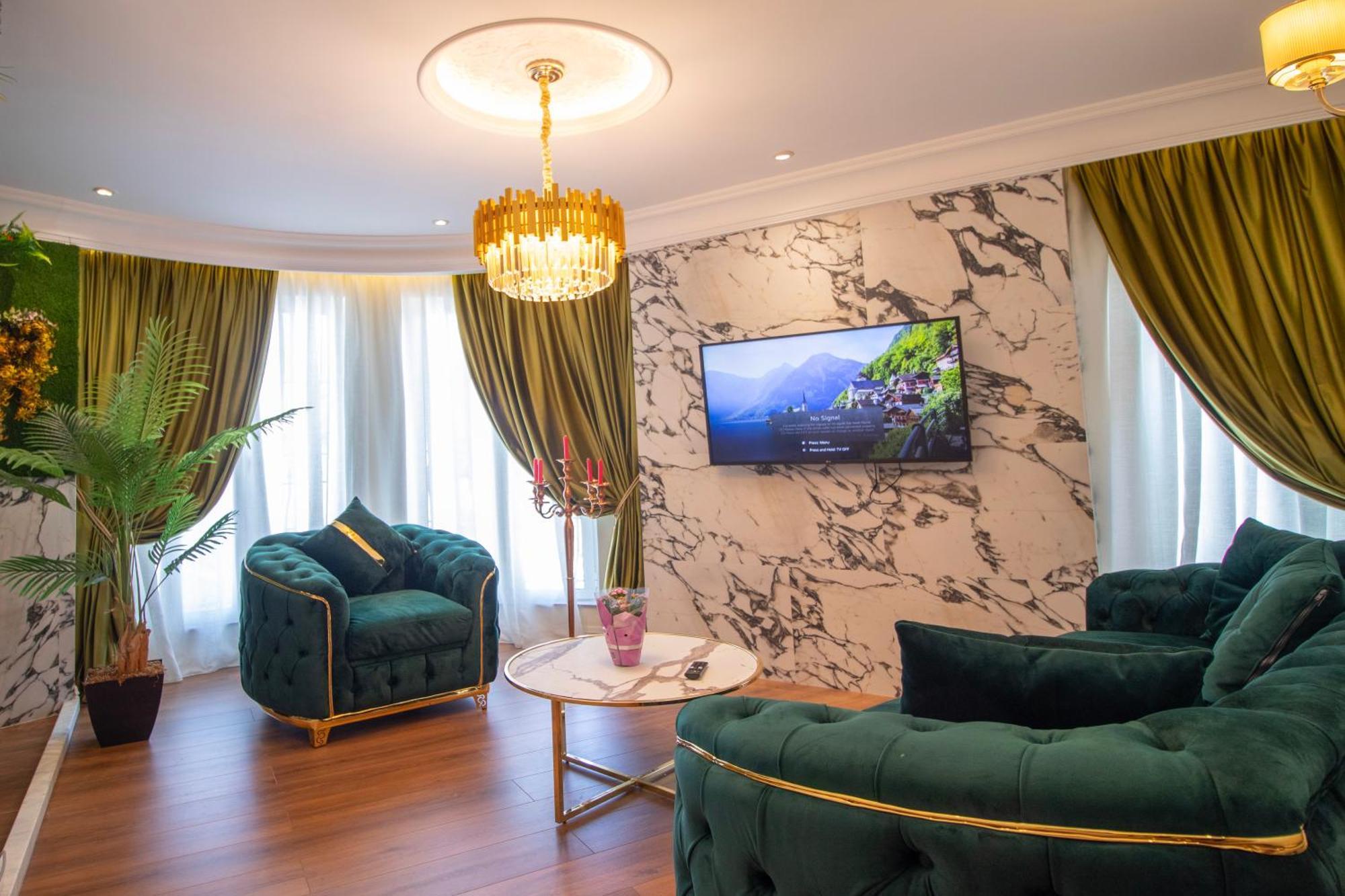 Hotel Ambasada Qta Patza-Kuqani 외부 사진